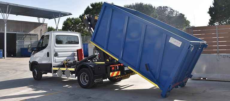furgoni per la raccolta dei rifiuti